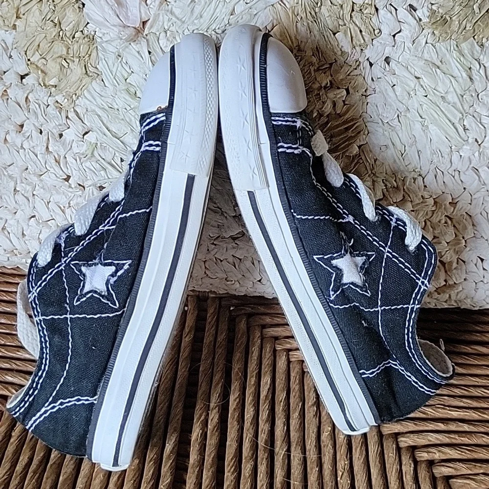 Converse One Star, black/white sneaker, size 9